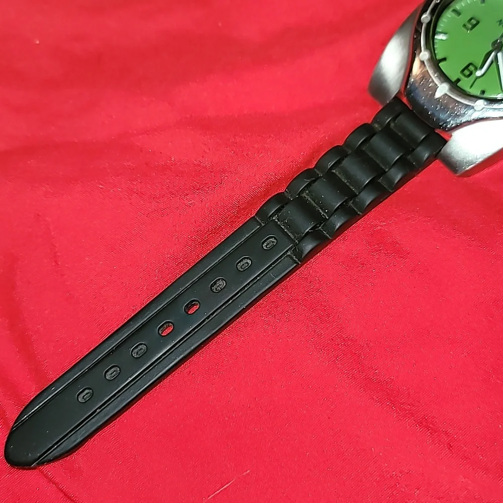 Nemesis Silver With Green Face Vintage Chunky Mens‎ Watch With Replacement Band